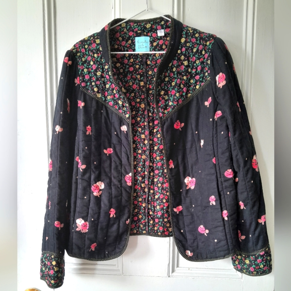 Kimchi Blue Quilted Open Front Coat..  Floral Pattern..  Front Pockets